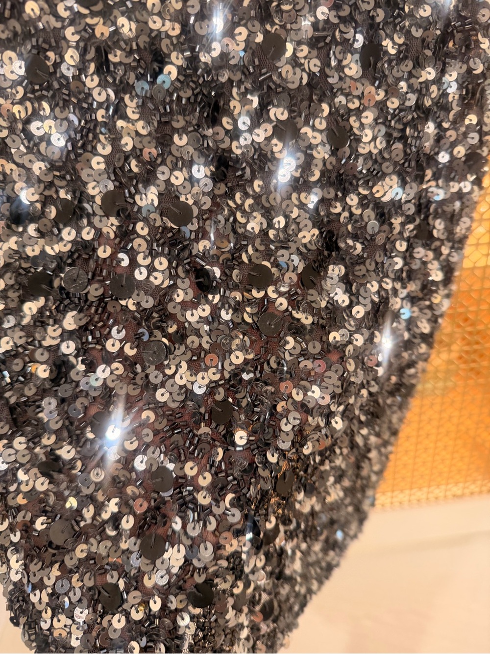 Parker Silver Sequin Cold-Shoulder Cocktail Dress! Stunning!! Size 4! EUC - Picture 4 of 5